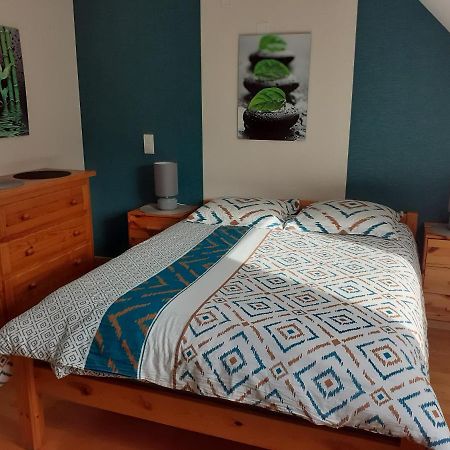 לינה וארוחת בוקר Pleuven Chambre Au Nuit Etoile Et Jacuzzi Prive מראה חיצוני תמונה