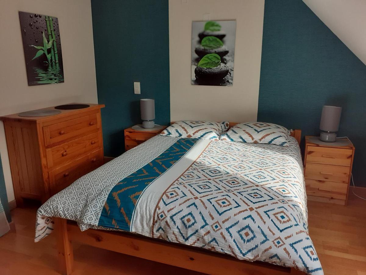 לינה וארוחת בוקר Pleuven Chambre Au Nuit Etoile Et Jacuzzi Prive מראה חיצוני תמונה